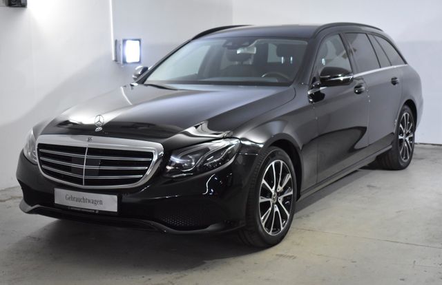 Mercedes-Benz E400 d T 4MATIC COMAND MULTIBEAM WEBASTO HEAD-UP