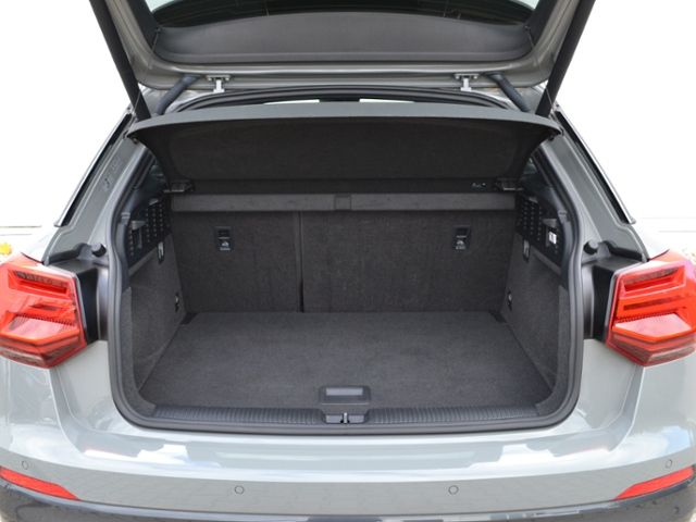 Q2 2.0 TFSI 190 PS quattro S-tronic Edition VOLL