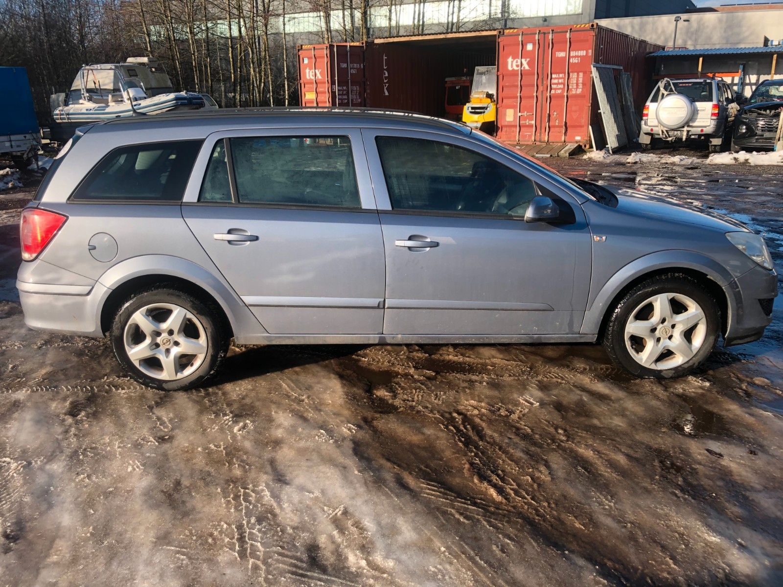 Fahrzeugabbildung Opel Astra H Caravan CATCH ME Heckschaden