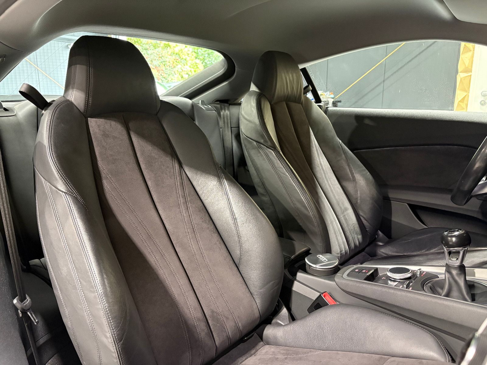 Fahrzeugabbildung Audi TT Coupe 1.8 TFSI/SHZ/NAVI/PDC/ALCANTARA/4-SITZ/