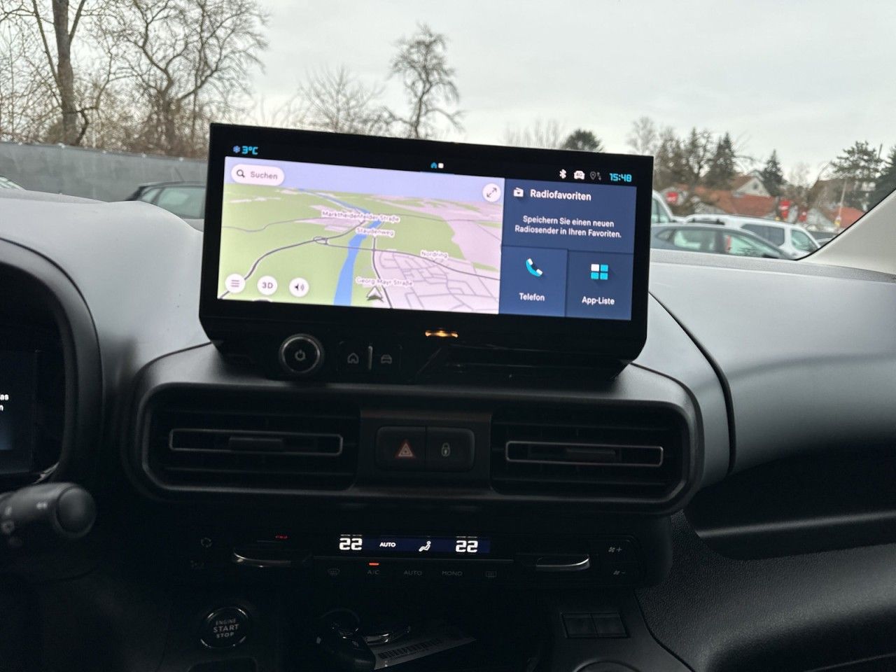 Fahrzeugabbildung Citroën Berlingo XL Diesel 130 Max XTR - mit KI generiert/bearbeitet