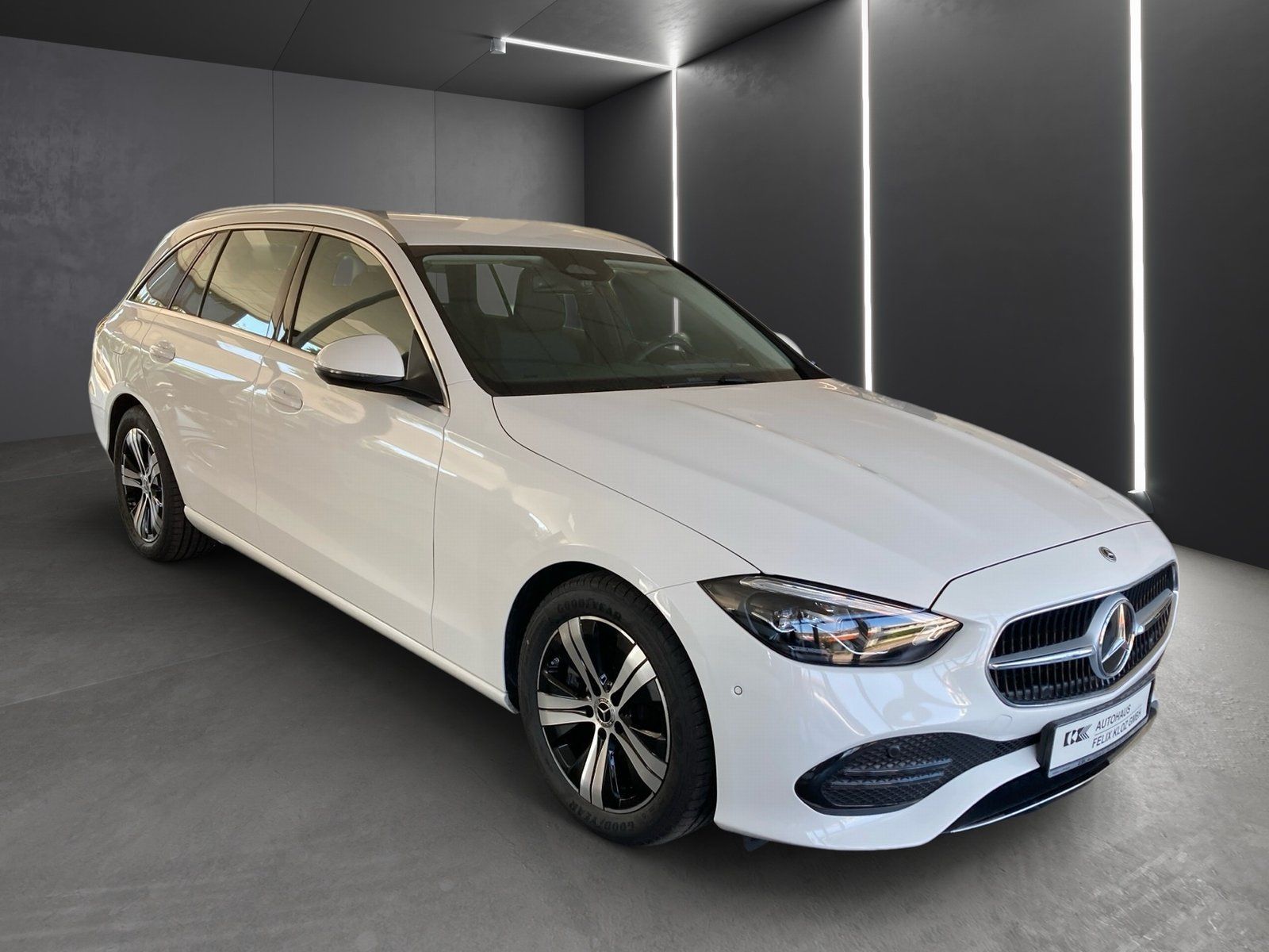 Fahrzeugabbildung Mercedes-Benz C 200 T Avantgarde*Distronic*HUD*Totwin*LED*Kam*