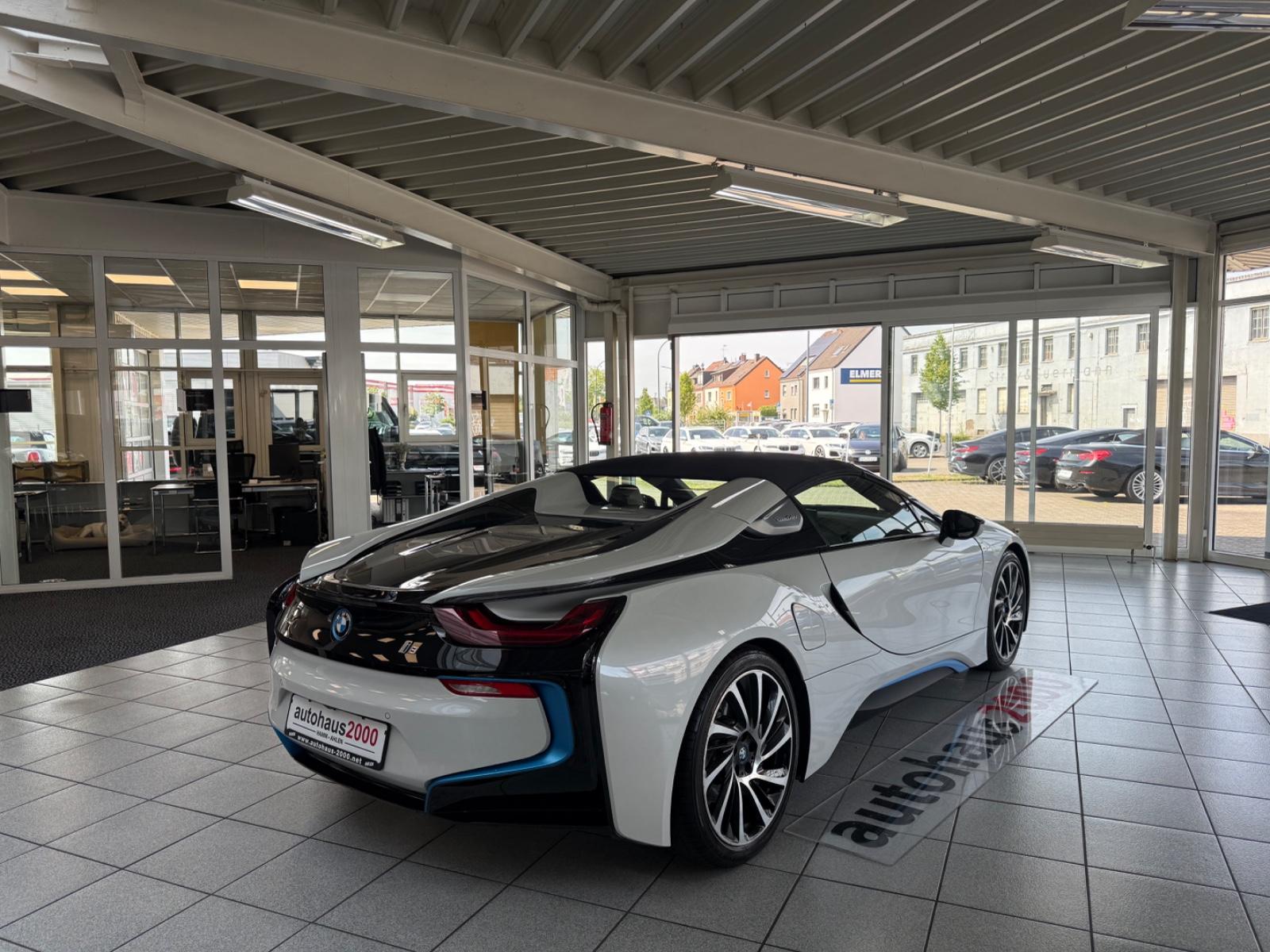 BMW i8 Roadster