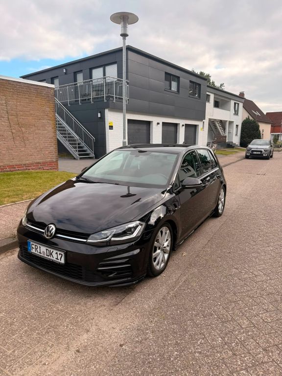 Image of Volkswagen Golf