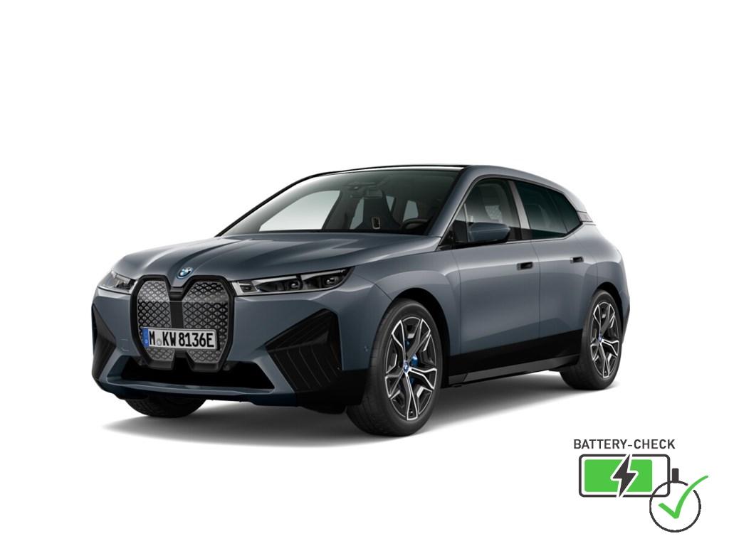 BMW iX 50 Sport Laserlicht Luftfederung AHK Panorama 2023