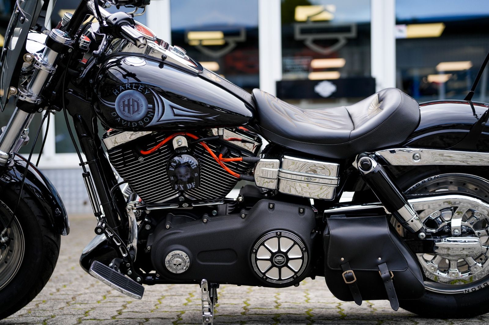 Fahrzeugabbildung Harley-Davidson FXDF Dyna Fat Bob Twin Cam 96 - Remus - 1. Hand