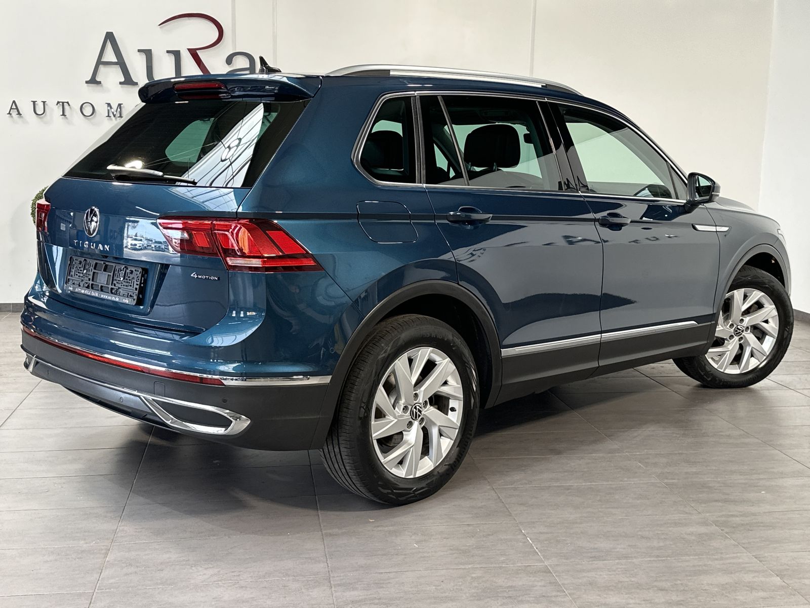 Fahrzeugabbildung Volkswagen Tiguan 4M Elegance NAV+LED+AHK+PANO+VCOCK+HEADUP