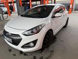 Hyundai i30 1.4 CRDI Classic Classic - Hyundai i30 mit Diesel-Antrieb: Limousine, 1.4