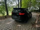 Land Rover Discovery 5 3.0 TD6 HSE  - Land Rover Discovery mit Schiebedach