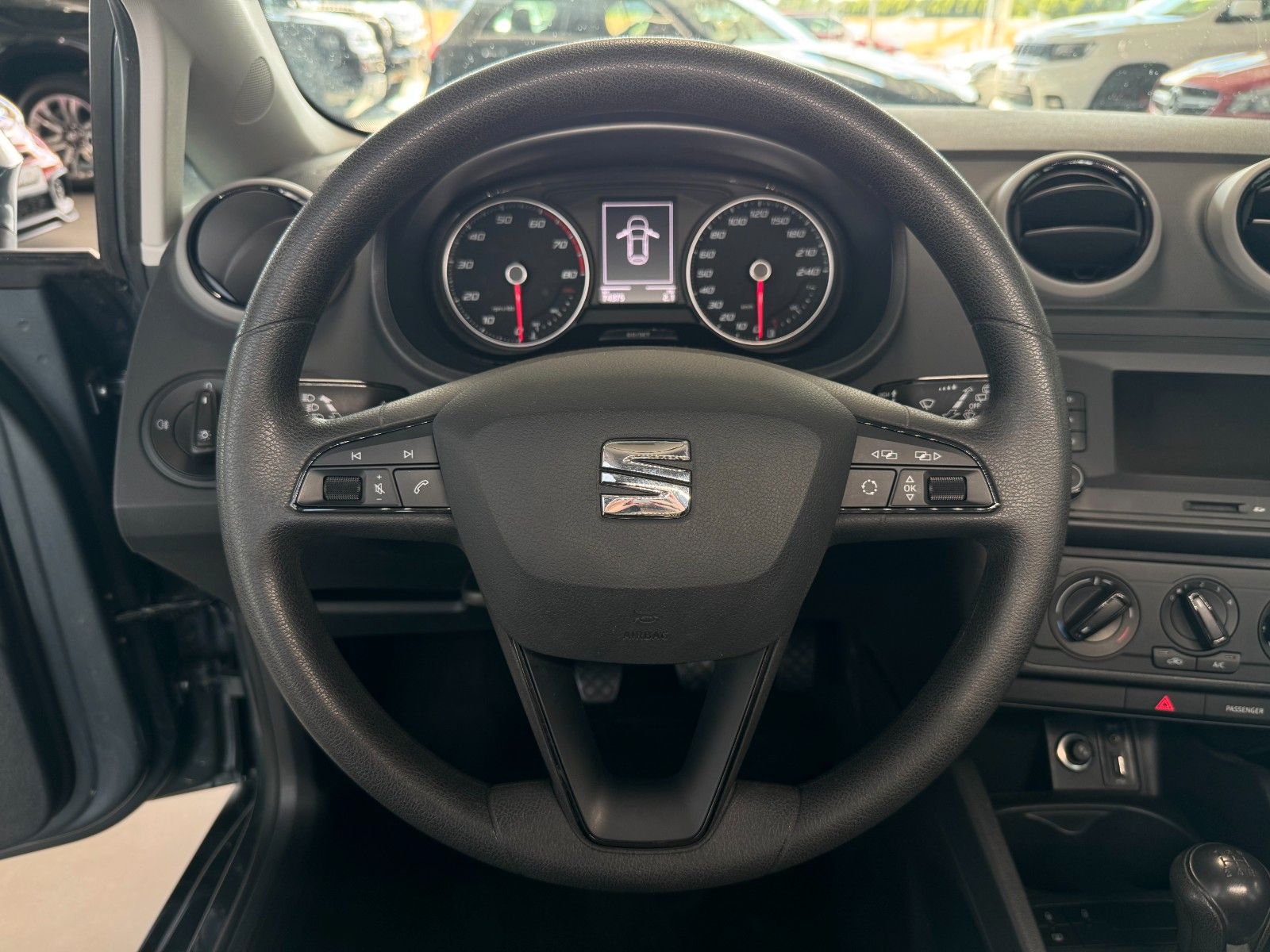 Fahrzeugabbildung SEAT Ibiza 1.0 Reference  "Klima LM Parksensoren hi."
