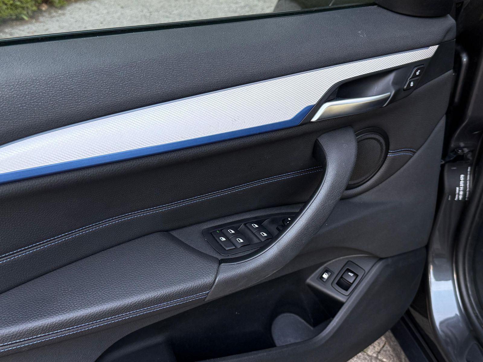 Fahrzeugabbildung BMW X1 xDrive 25 e M Sport/M PAKET LED+LEDER+NAV+SHZ