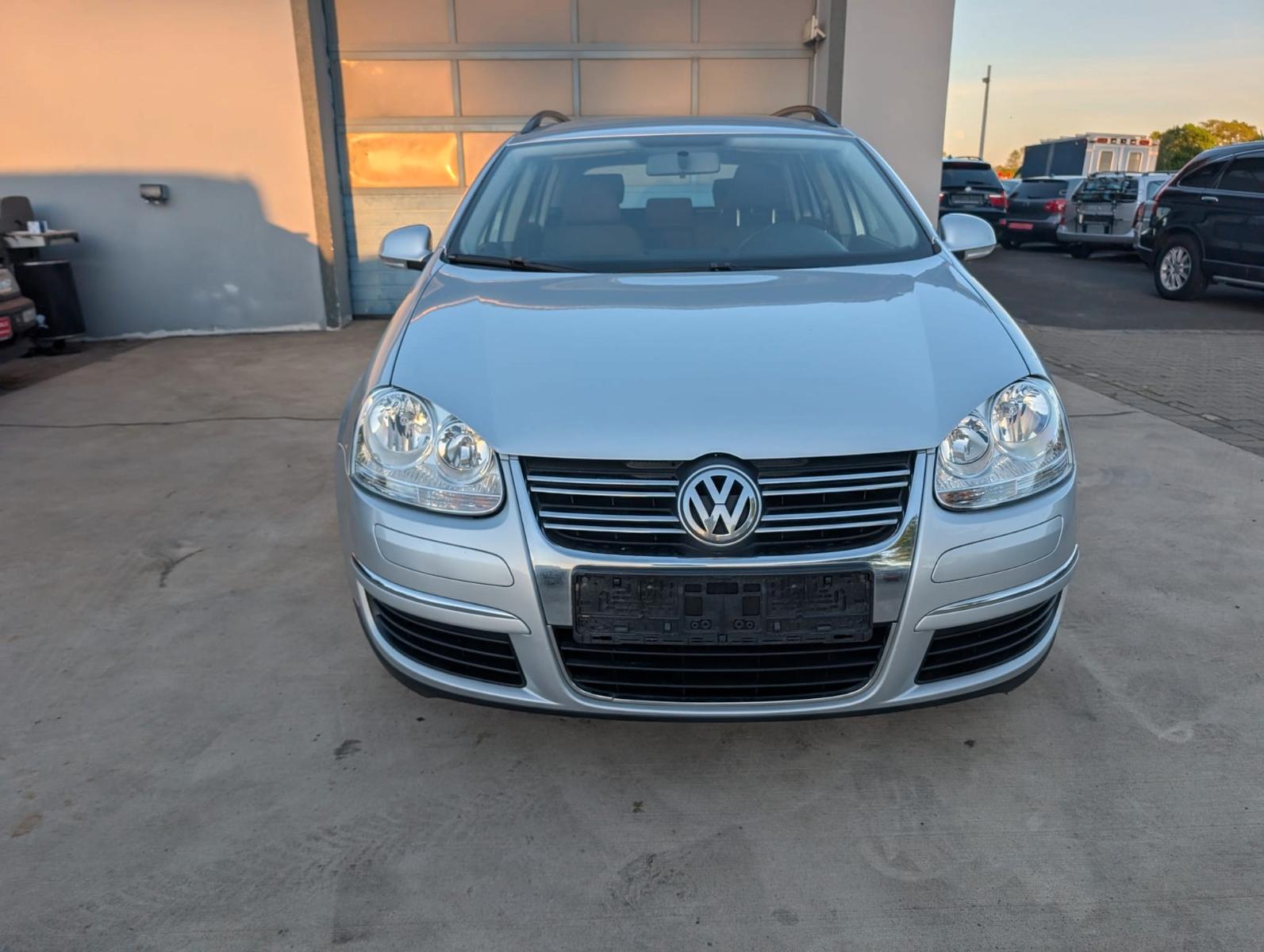 Volkswagen Golf V Variant Trendline MIT NEU MOTOR
