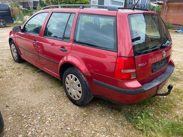 Volkswagen Golf 2004 — engine 1.598 cm³, 105 HP (77kW)