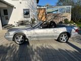 Mercedes-Benz SL 320 - - Mercedes-Benz SL 320 aus 2000