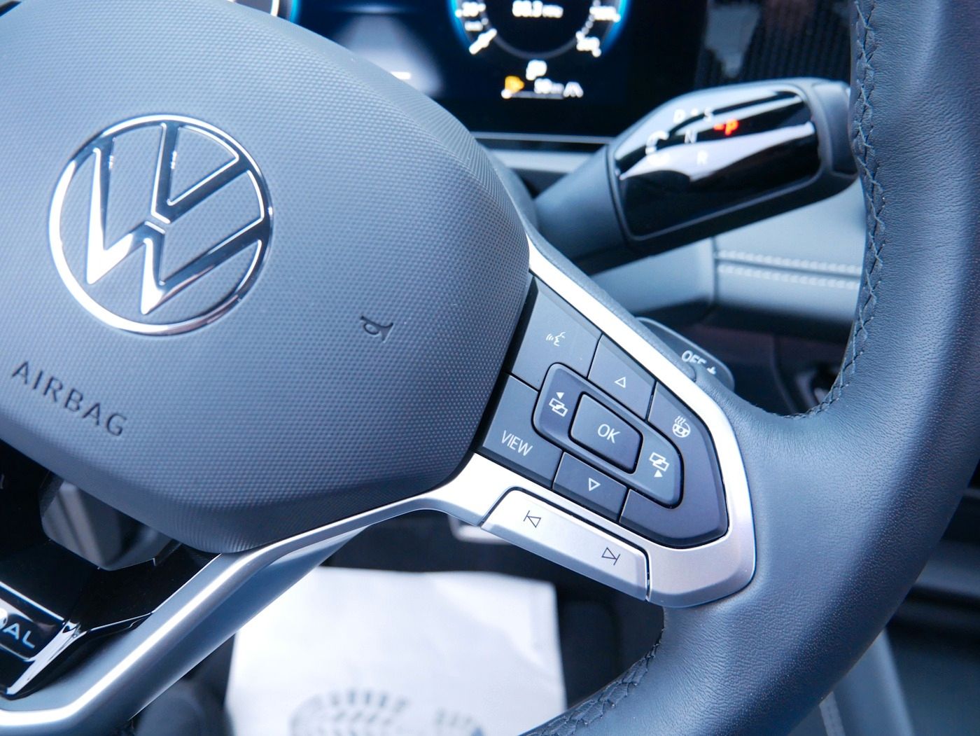 Fahrzeugabbildung Volkswagen Tiguan 2.0 TDI GOAL NEU55T DSG AHK Matrix Kamera