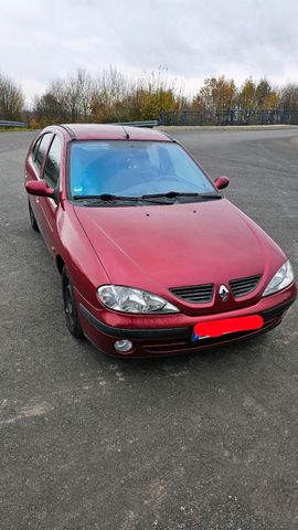 Renault Megane 1.4 16V TÜV 8/26