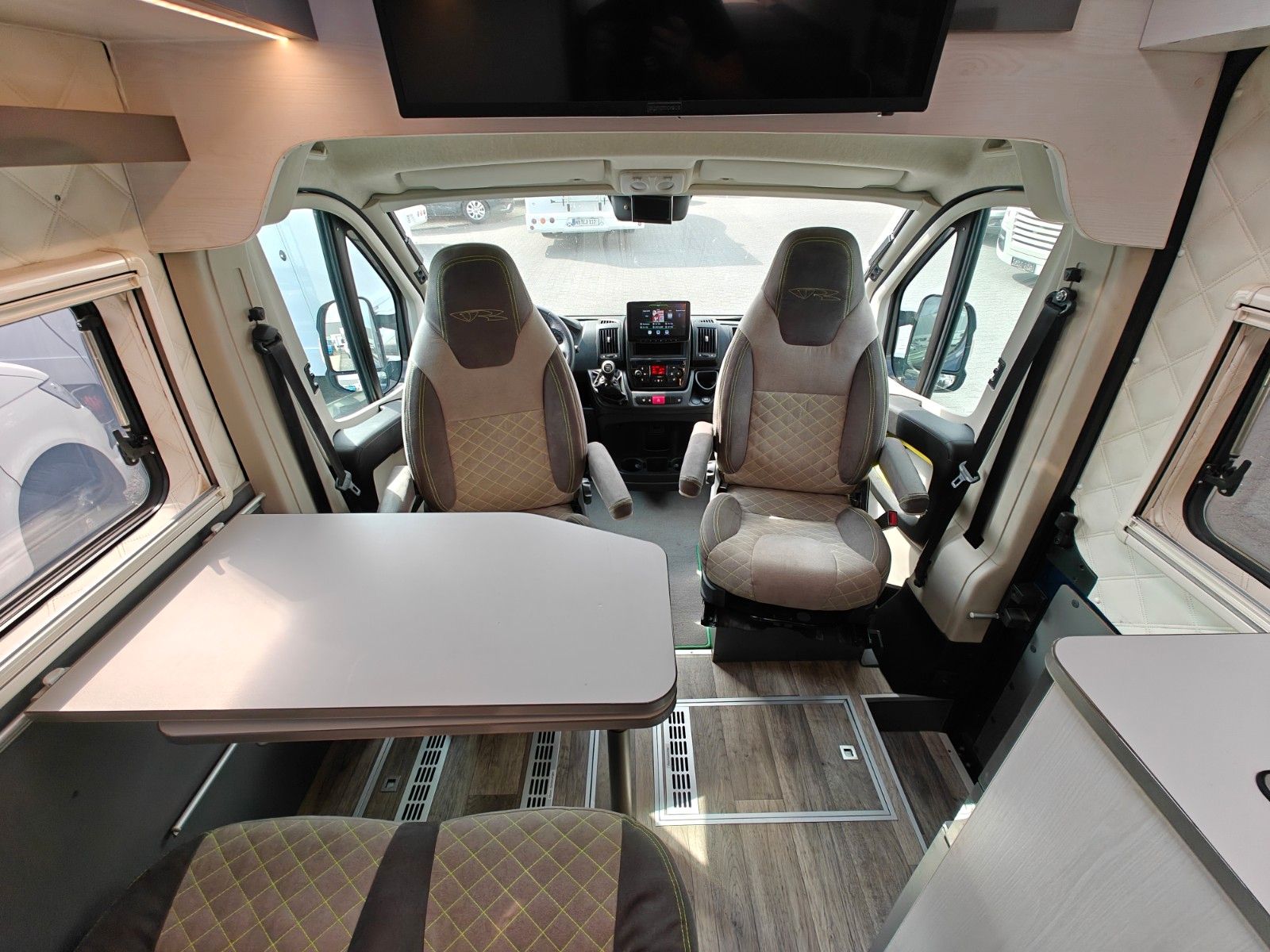 Fahrzeugabbildung Andere VR Motorhomes Pitanti 747 - Motorrad Transport -