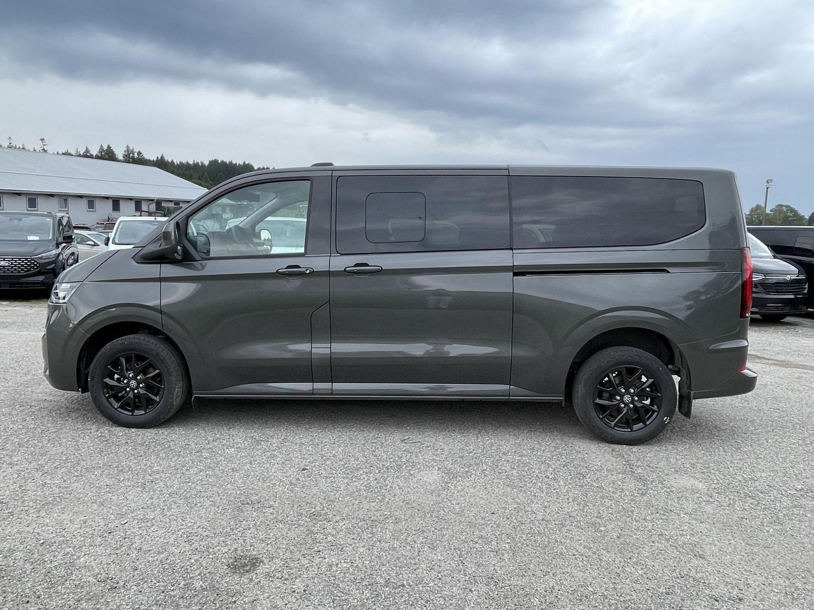 Volkswagen T7 Caravelle 2.0 TDI Style LR *AHK*KAM*TEMPO* imagem 3