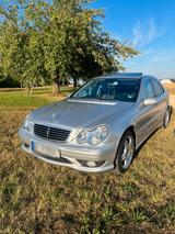 Mercedes-Benz Mercedes W203 C32 AMG - Mercedes-Benz W203