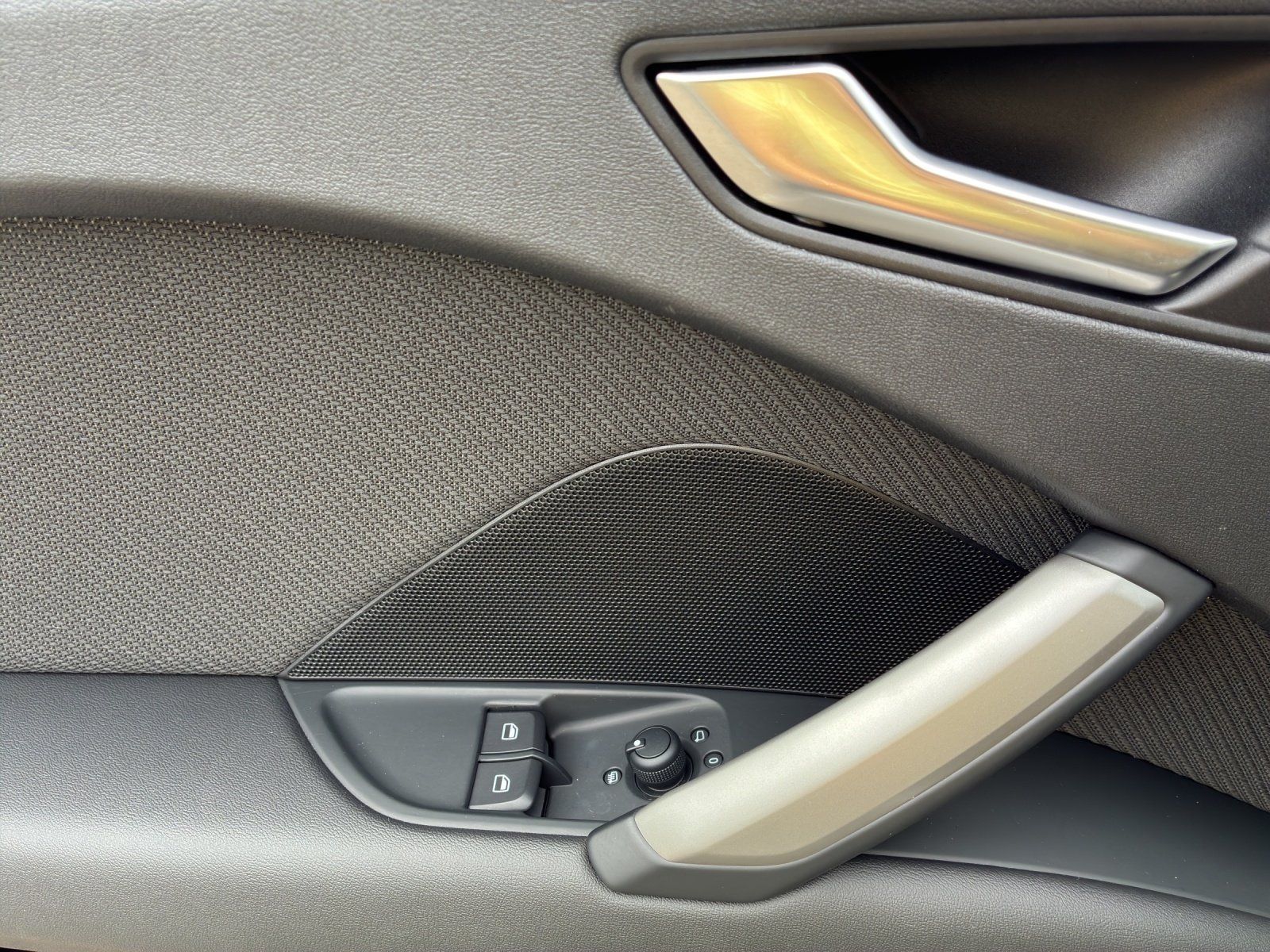 Fahrzeugabbildung Audi TT Coupe 40 TFSI Kamera,Navi,PDC,SHZ,Klimaaut.