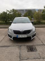 Skoda Octavia 2.0 TSI RS 230 Combi RS - Skoda Gebrauchtwagen in Magdeburg