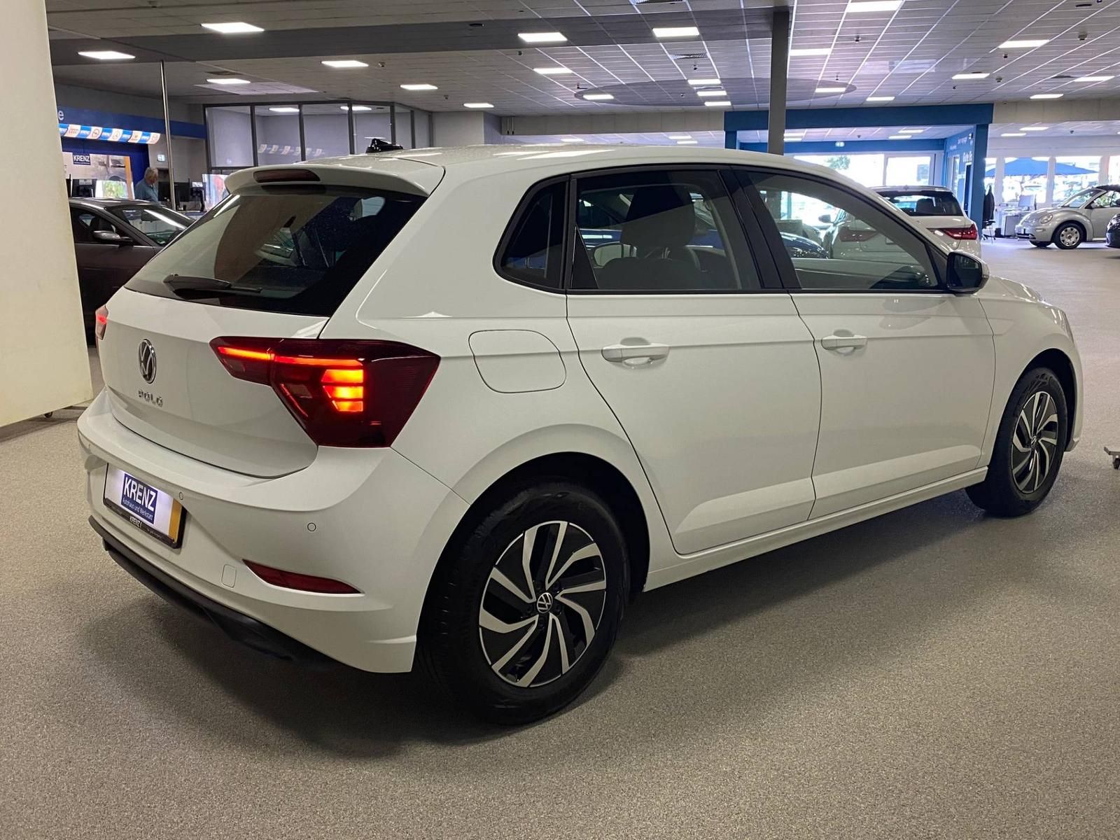Fahrzeugabbildung Volkswagen Polo 1.0 TSI Life APP+KLIMA+KAMERA+PDC+SITZHEI++
