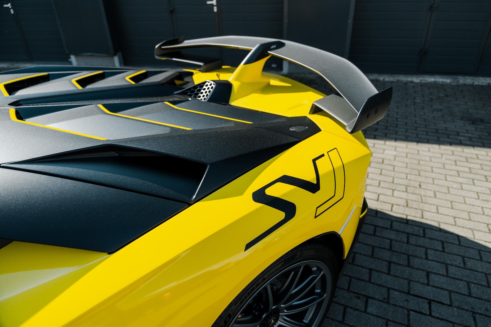 Fahrzeugabbildung Lamborghini Aventador SVJ*Traumauto*63er Design*NEUZUSTAND