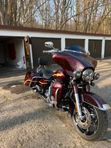 Harley-Davidson Street Glide CVO - HARLEY-DAVIDSON CVO STREET GLIDE