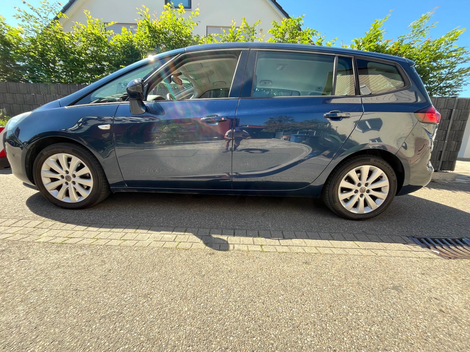Opel Zafira C Tourer Edition-mit Steuerkette