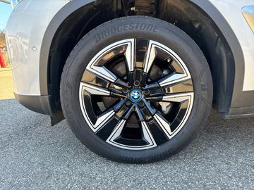 BMW iX3 DAB LED WLAN RFK Parkassistent el. Sitze