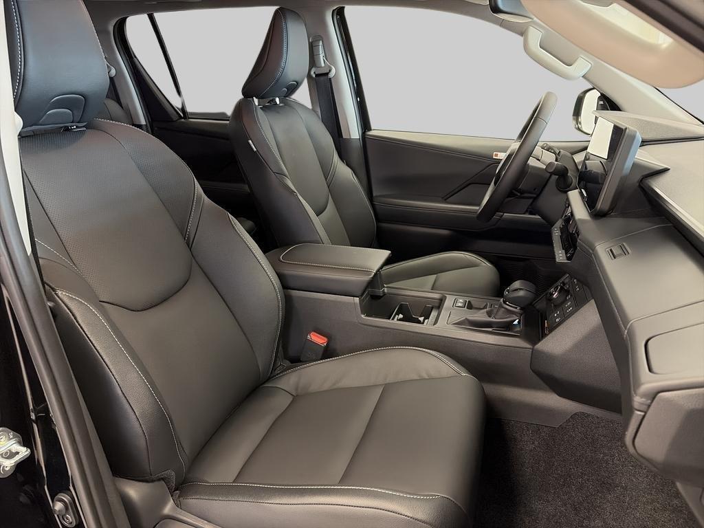 Toyota Hilux Double Cab 2.8 D MHEV 4×4 Invincible