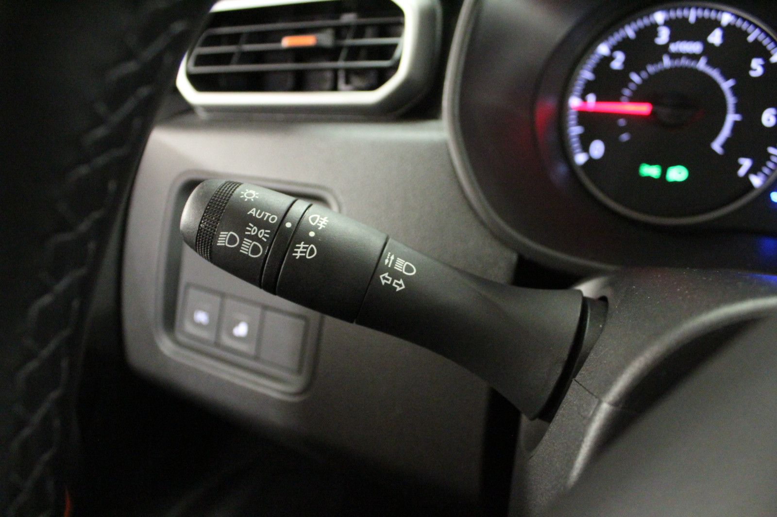 Fahrzeugabbildung Dacia Duster TCe 100 ECO-G Extreme *Sitzheizung*Allwet