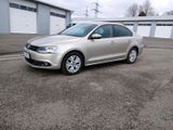 Volkswagen VW Jetta Life 1,6TDI 1.Hand - Volkswagen Jetta mit Diesel-Antrieb