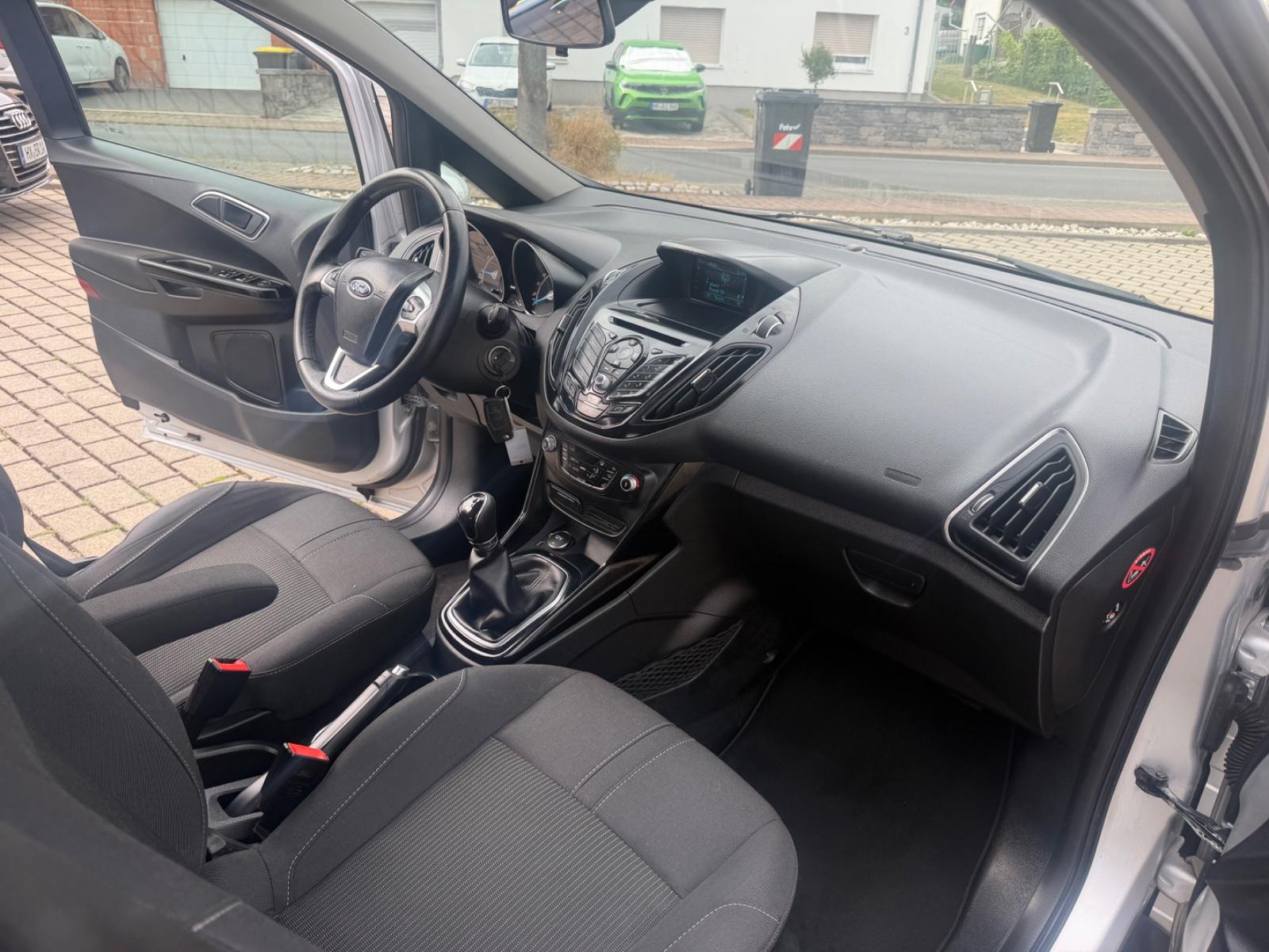 Ford B-MAX 2015 — photo 8