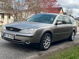 Ford Mondeo Turnier MK3 2.5 V6 - Ford Mondeo: Mk3