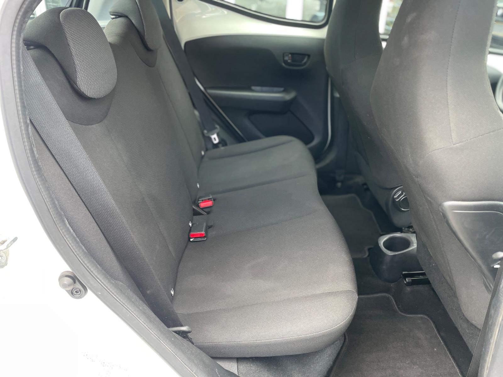 Toyota Aygo (X) 1,0-l-VVT-i KLIMA/BLUETOOTH/RADIO/GAR!