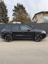 Porsche Cayenne 3.0 V6 Platinum Edition Tiptronic Pl... - gebrauchte Porsche Cayenne aus dem Jahr 2023
