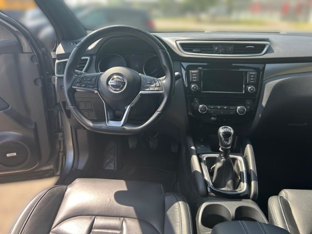 Fahrzeugabbildung Nissan Qashqai Tekna+ 1.3 DIG-T EU6d-T Sportpaket Panor