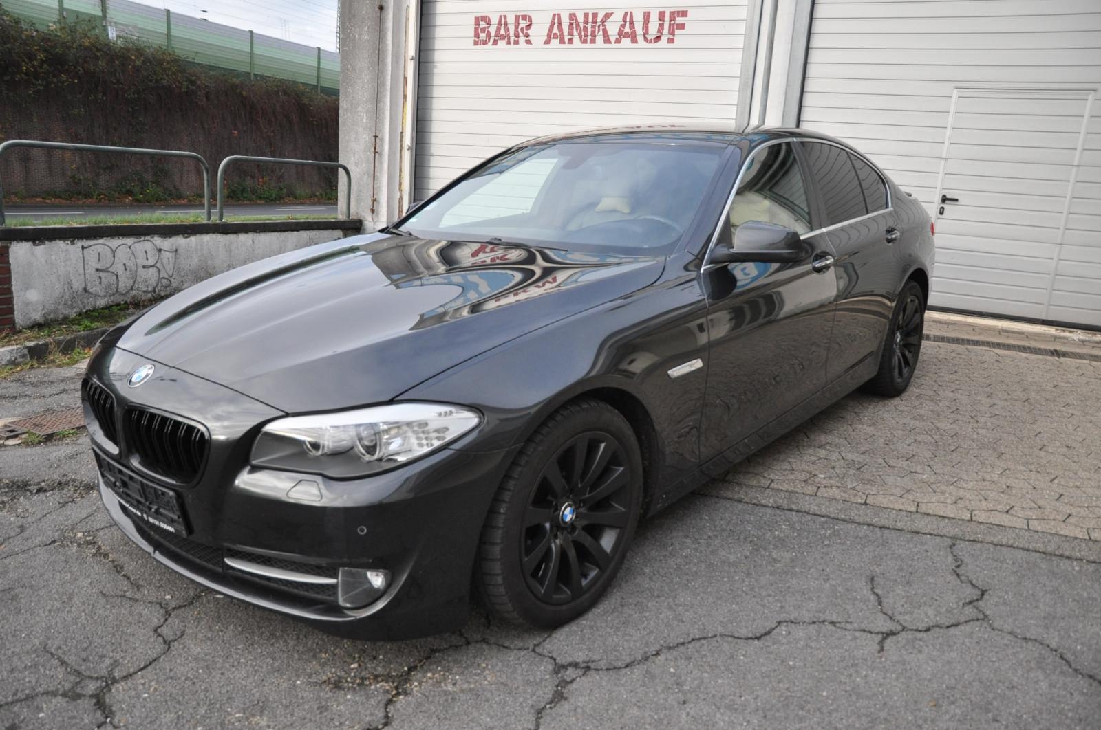 BMW 520d Automatik*Kamera-Leder-Navi-AHK-Xenon*