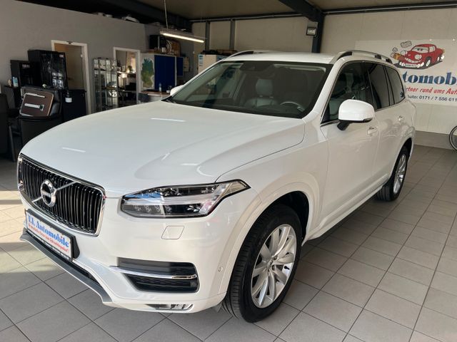 Volvo XC90 D5 AWD Geartronic  Vollleder  Scheckheft