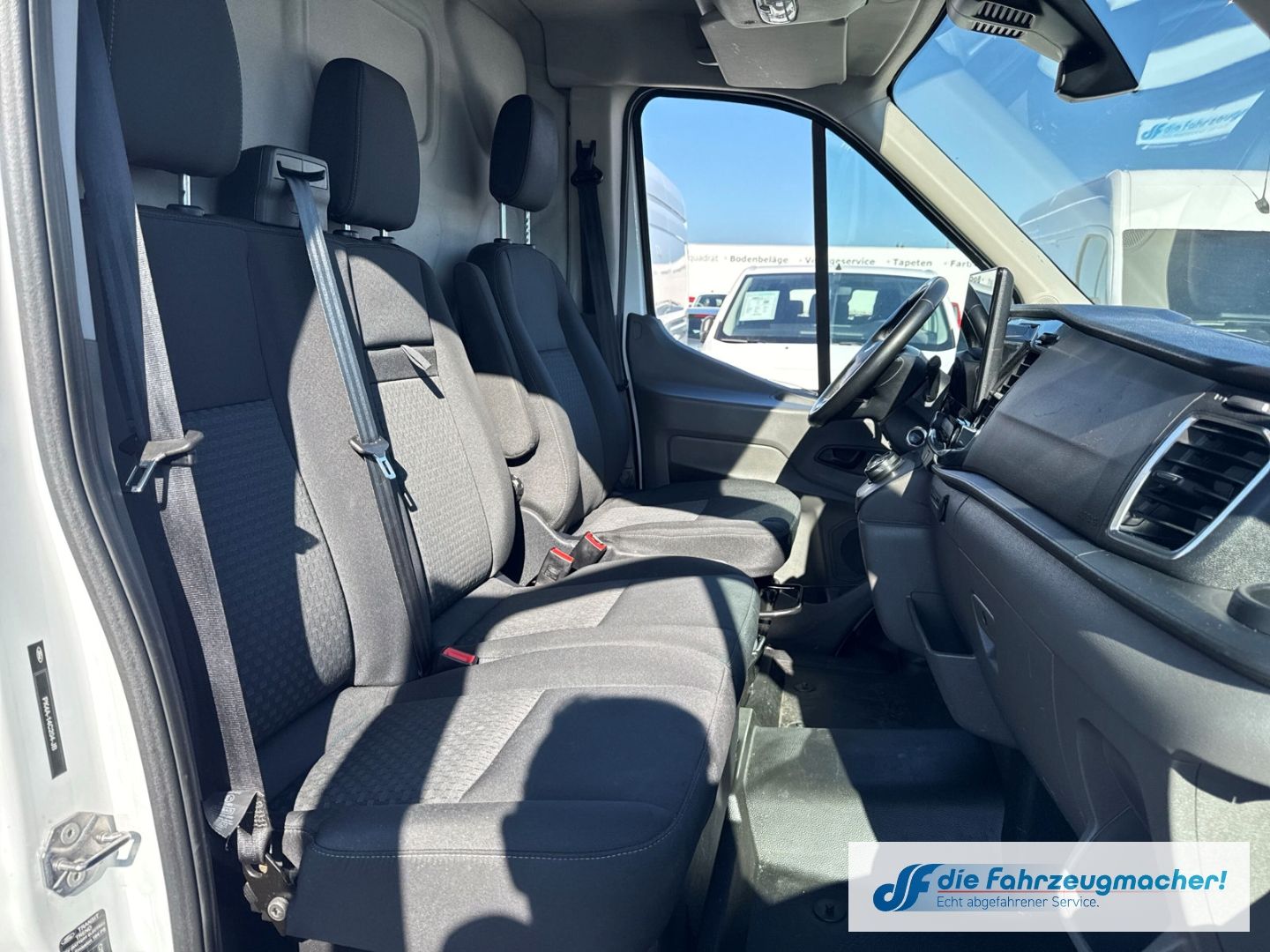 Fahrzeugabbildung Ford Transit Kasten E 350 L3 Trend 89kwh* 360 Kamera