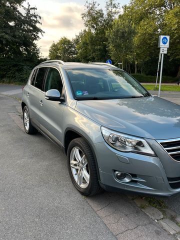 Volkswagen VW Tiguan 2.0 TDI Automatic. m. vielen Ext...