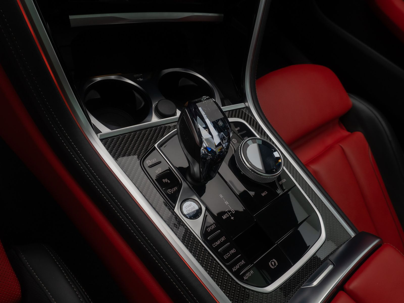 Fahrzeugabbildung BMW M850i xD Gran Coup&eacute; 360&deg; DAB Laser SoftClose 20"