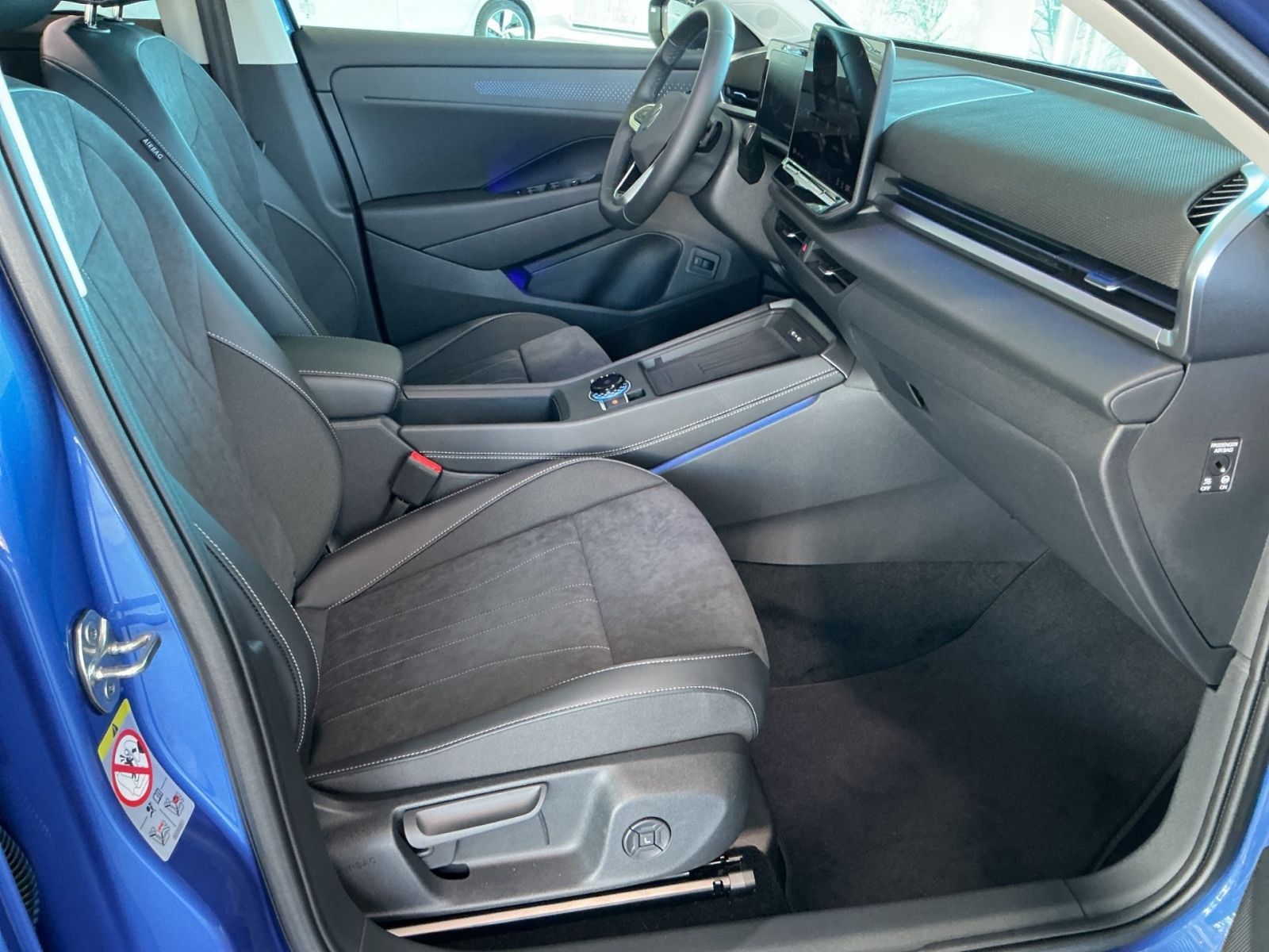 Volkswagen T-Roc - Bild 15