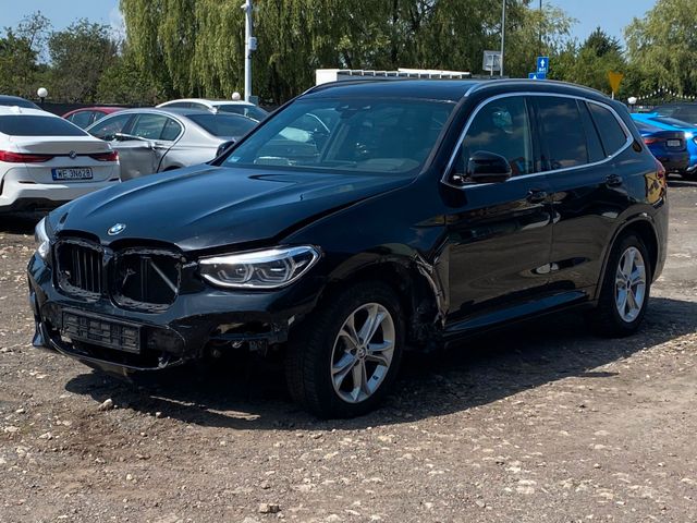 BMW X3 xDrive 20d M PAKET/HEAD-UP/PANO/