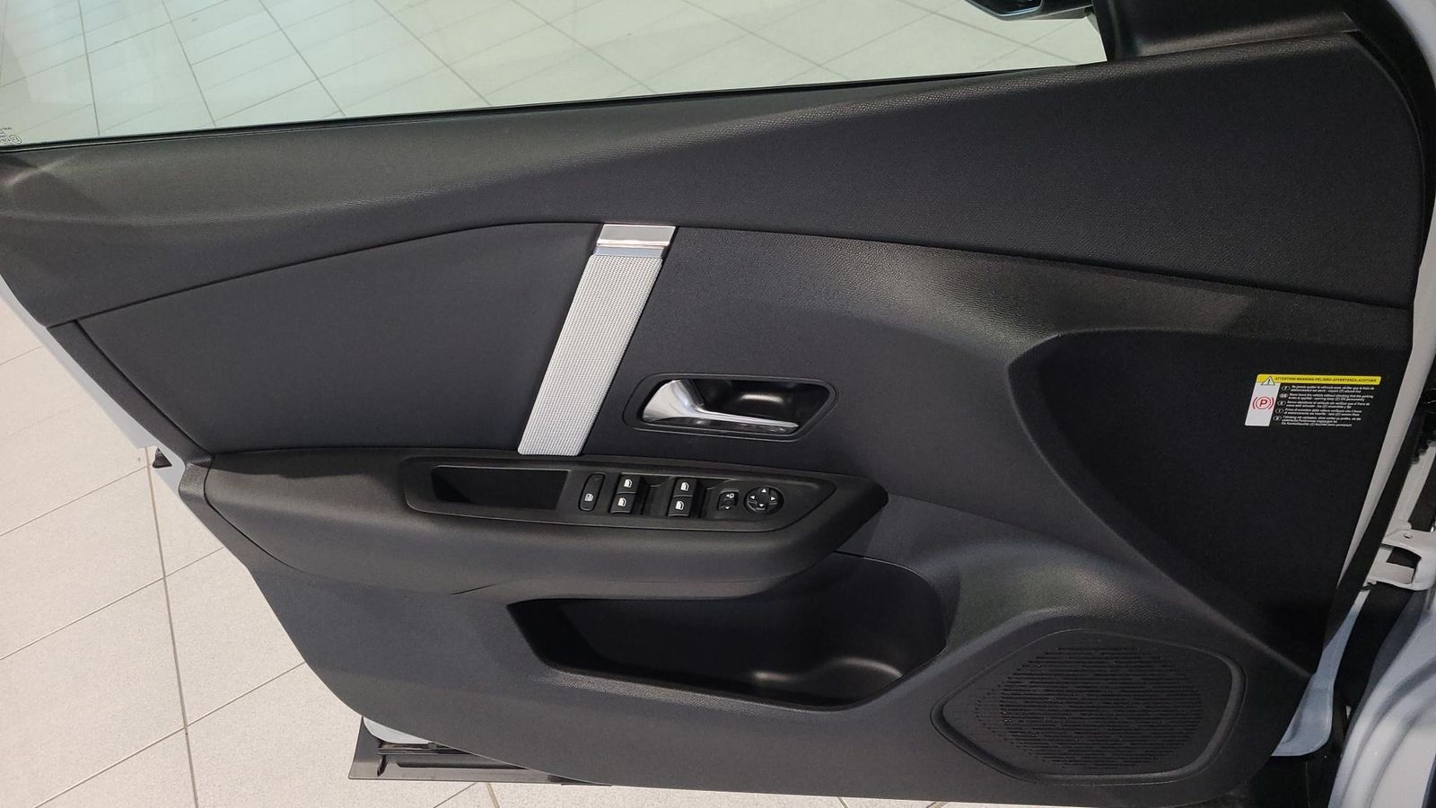 Fahrzeugabbildung Citroën C4 Max Hybrid 136 PS AT