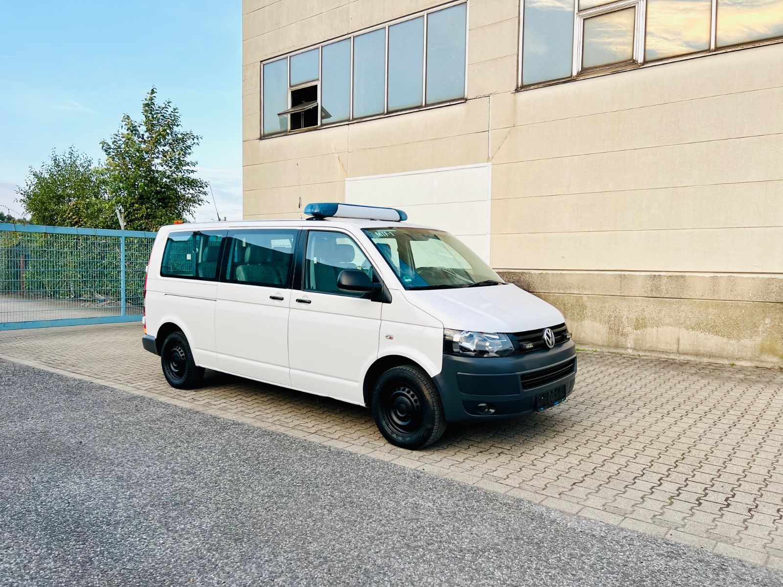 Volkswagen T5 Transporter T5 9Sitzer Kombi lang