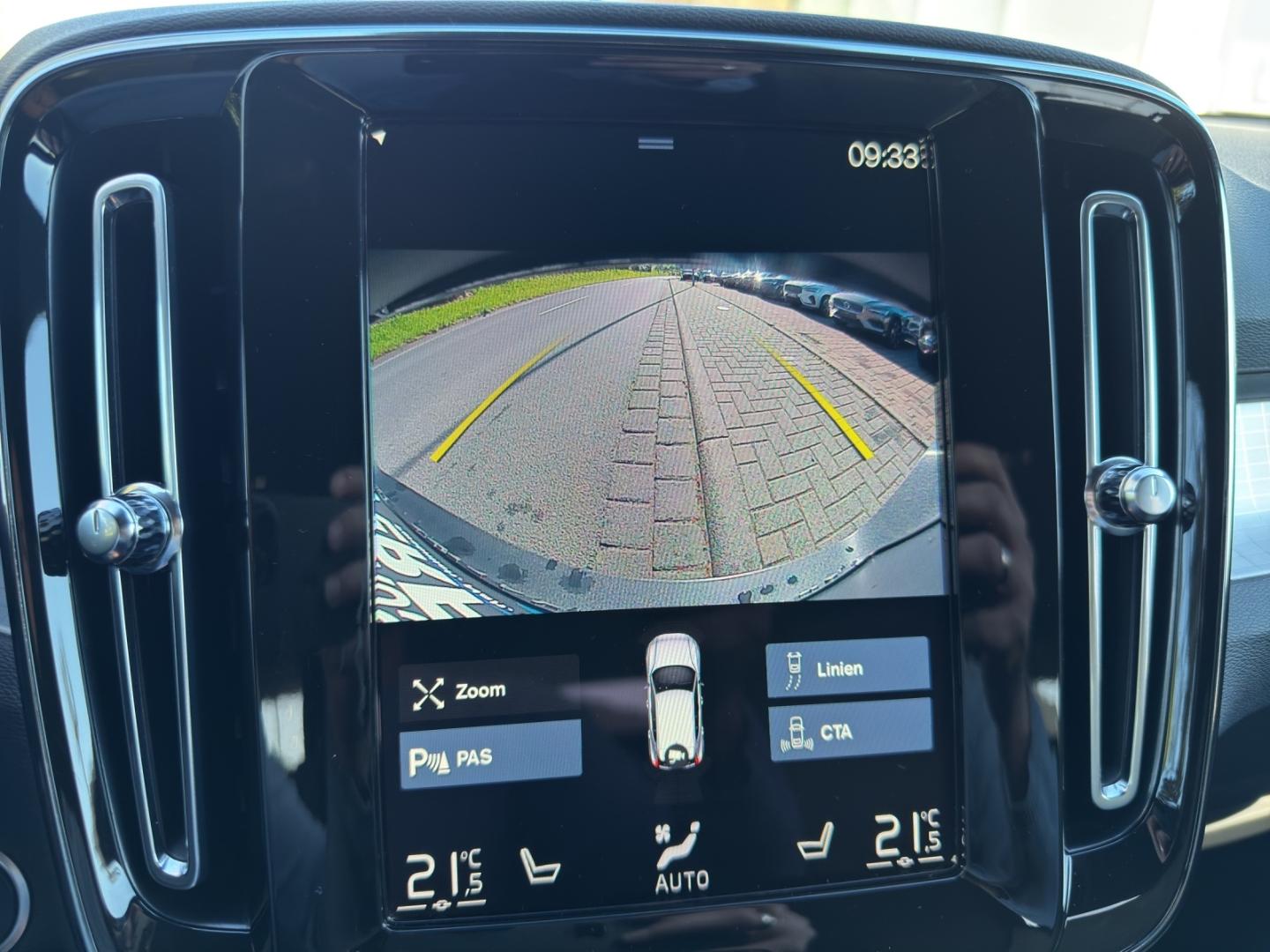 Volvo XC40 T3 Momentum Pro 2WD Navi Digitales Cockpit 