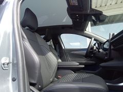 Foto Nummer 11: RENAULT Scenic E-TECH