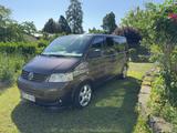 Volkswagen T5 Multivan neuer Motor  und viele neue Teile - Volkswagen T5 Multivan in Wiesbaden